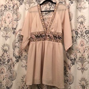 Deep v dress with embroidering